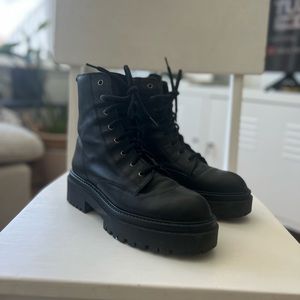 L’Intervalle Drummond Leather Combat Boot